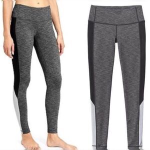 Athleta Women's Grey and Black Leggings